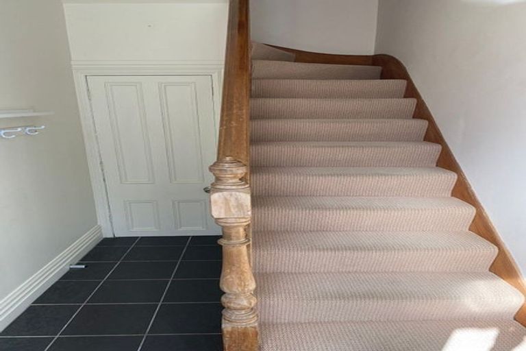 Photo of property in 5 Devon Street, Aro Valley, Wellington, 6021