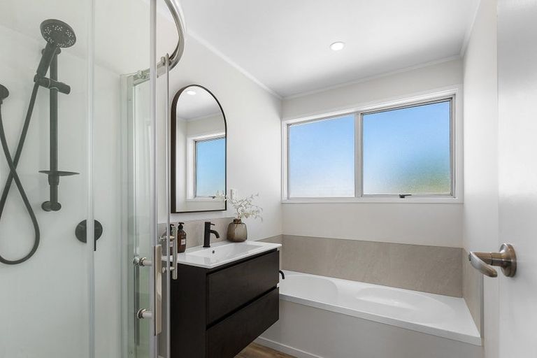 Photo of property in 15a Lethborg Street, Dinsdale, Hamilton, 3204