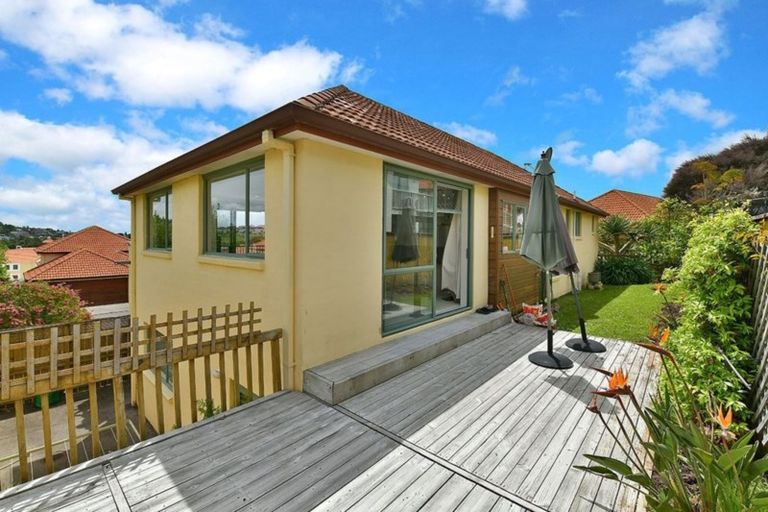 Photo of property in 11 Parkwood Crescent, Gulf Harbour, Whangaparaoa, 0930