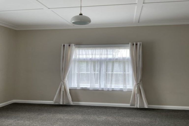 Photo of property in 14 Henderson Avenue, Tuakau, 2121