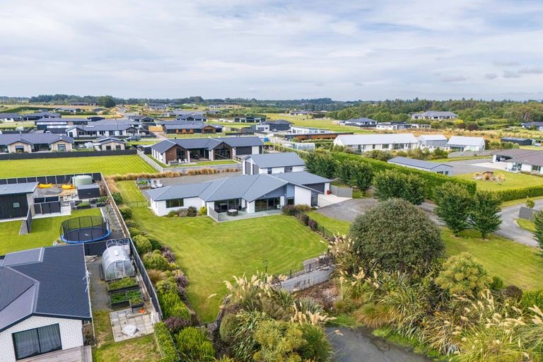 Photo of property in 7 Majestic Chance, Seaward Bush, Invercargill, 9812