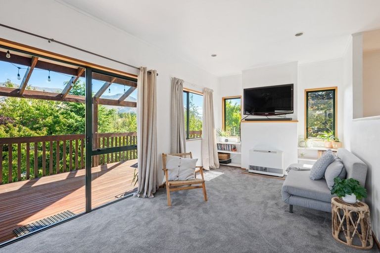 Photo of property in 9 Mount Iron Drive, Wanaka, 9305