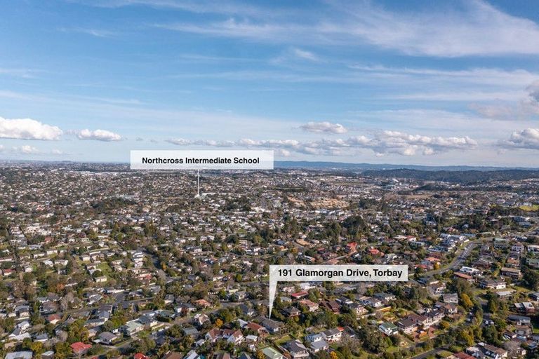 Photo of property in 191 Glamorgan Drive, Torbay, Auckland, 0630