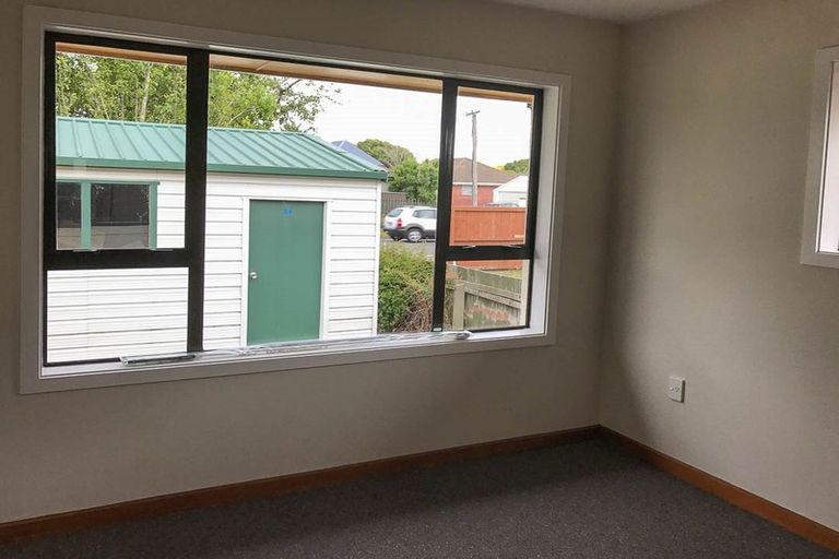 Photo of property in 1/125 Maidstone Road, Ilam, Christchurch, 8041