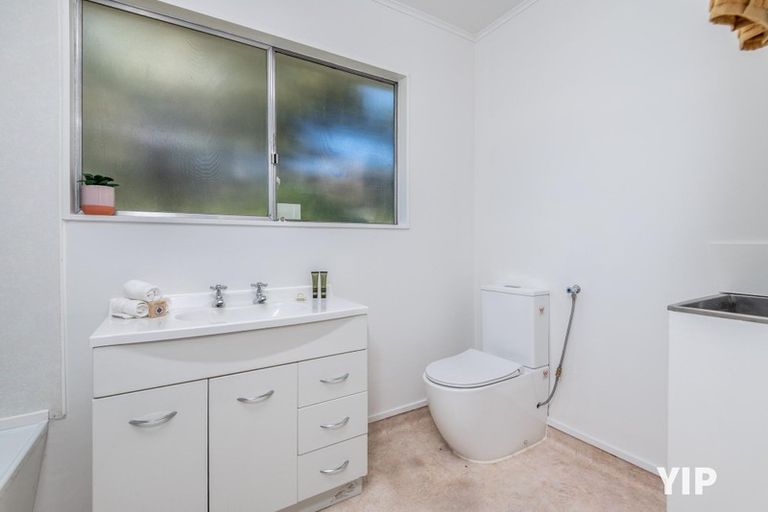 Photo of property in 16b Glen Alton Avenue, Paparangi, Wellington, 6037