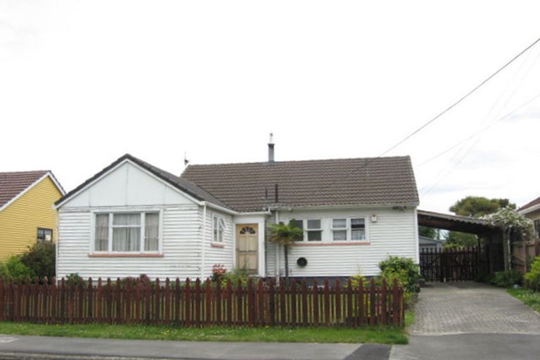 Photo of property in 37 Gould Crescent, Woolston, Christchurch, 8023