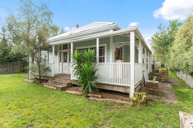 Photo of property in 63 Brandon Street, Featherston, 5710