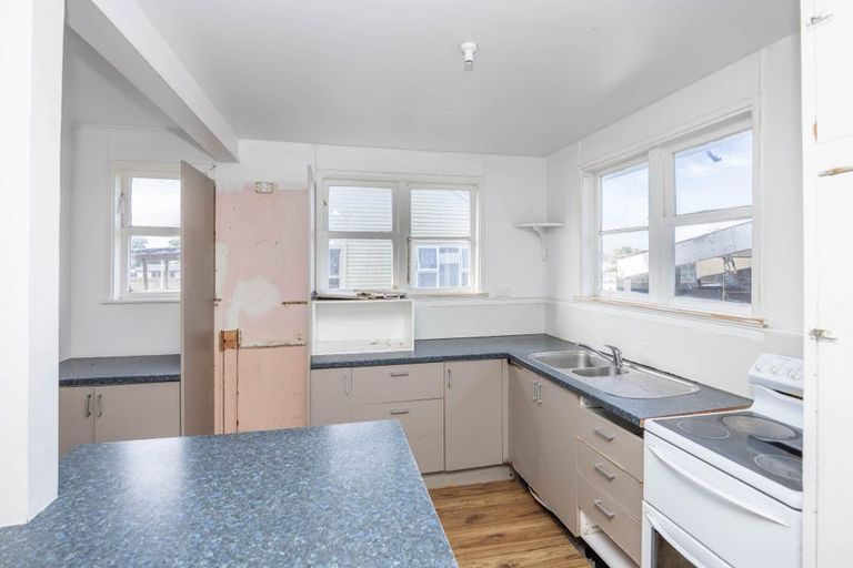 Photo of property in 53 Paul Crescent, Fairfield, Hamilton, 3214