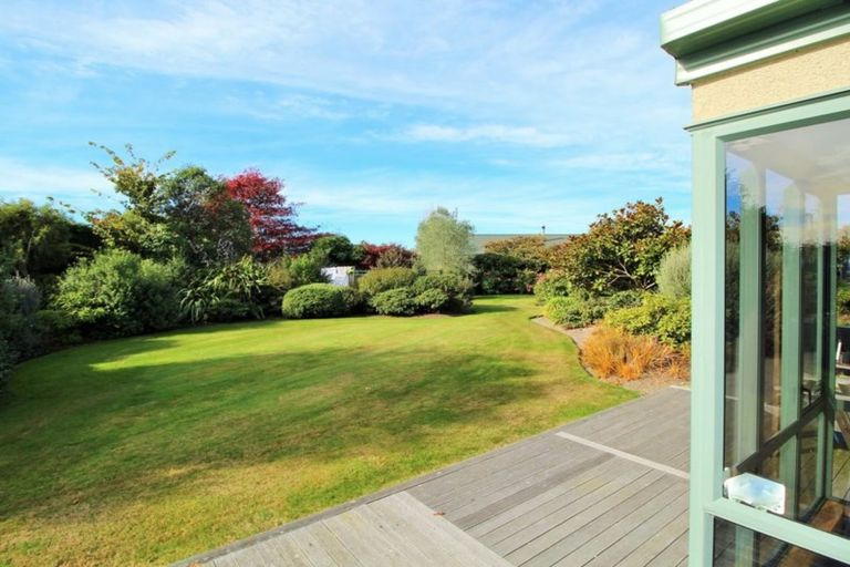 Photo of property in 12 Grove Avenue, Weston, Oamaru, 9401
