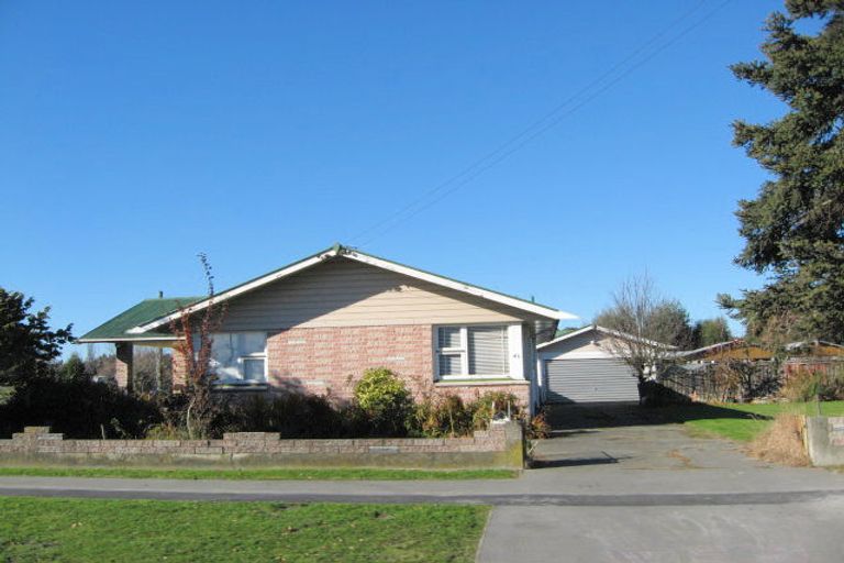 Photo of property in 46 Tyrone Street, Belfast, Christchurch, 8051