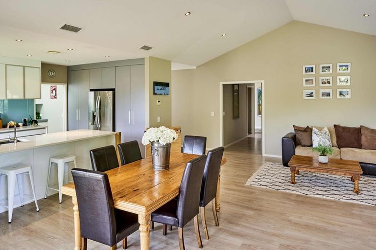 Photo of property in 44 Gray Street, Pukerua Bay, 5026