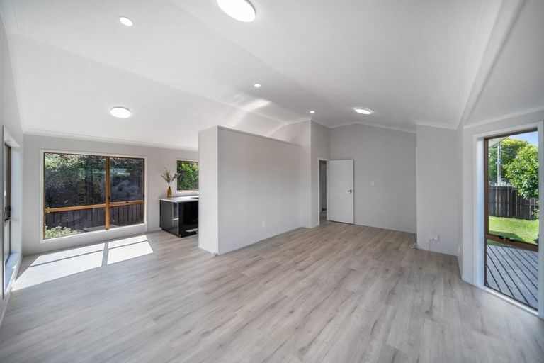 Photo of property in 1/45 Grove Road, Papakura, 2110