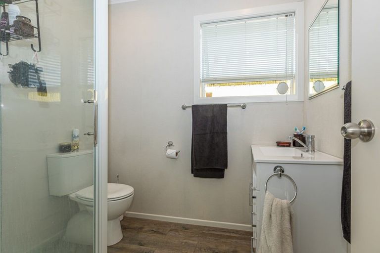 Photo of property in 112 High Street, Waipawa, 4210