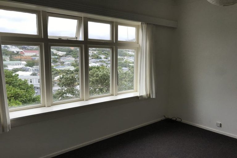 Photo of property in 15 Charlotte Avenue, Brooklyn, Wellington, 6021