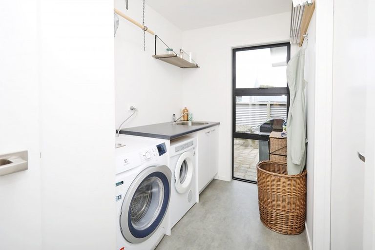 Photo of property in 91 Hoffman Court, Waikiwi, Invercargill, 9810