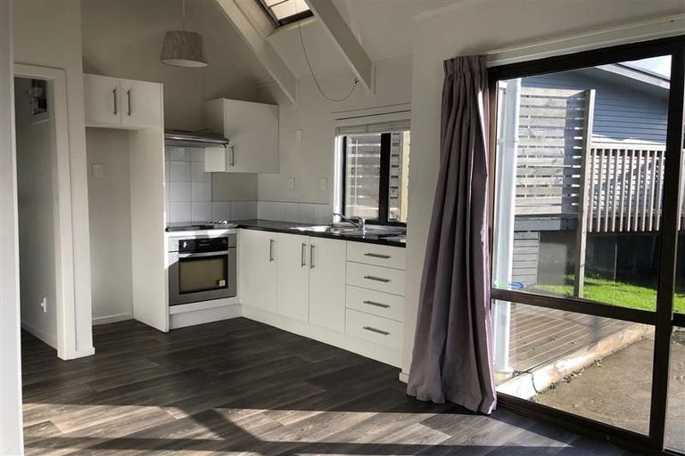 Photo of property in 13 Lincoln Road, Manurewa East, Auckland, 2102