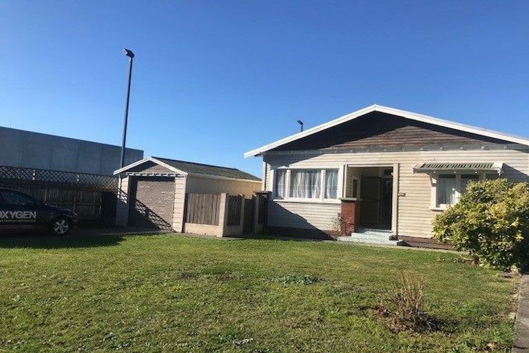 Photo of property in 204 Lascelles Street, Saint Leonards, Hastings, 4120