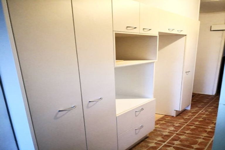 Photo of property in 156 Sunset Road, Unsworth Heights, Auckland, 0632