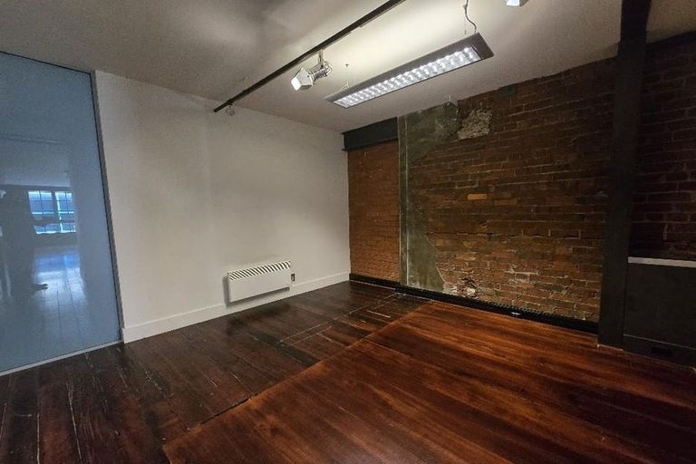 Photo of property in 20 Egmont Street, Te Aro, Wellington, 6011