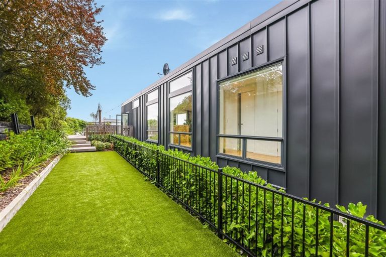 Photo of property in 110 Mount Pleasant Road, Mount Pleasant, Christchurch, 8081