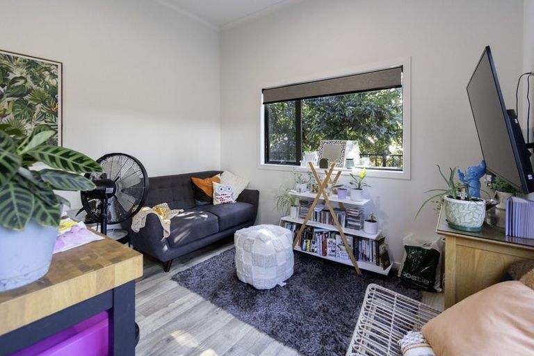 Photo of property in 1 Grace Avenue, Leamington, Cambridge, 3432