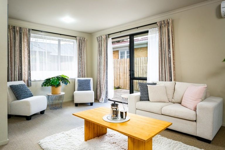 Photo of property in 17 Glover Street, Leamington, Cambridge, 3432