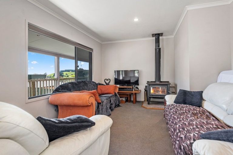 Photo of property in 25a Waikite Road, Welcome Bay, Tauranga, 3112