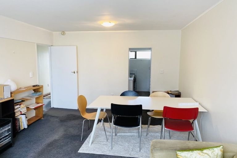 Photo of property in 14/4 Claremont Grove, Mount Victoria, Wellington, 6011
