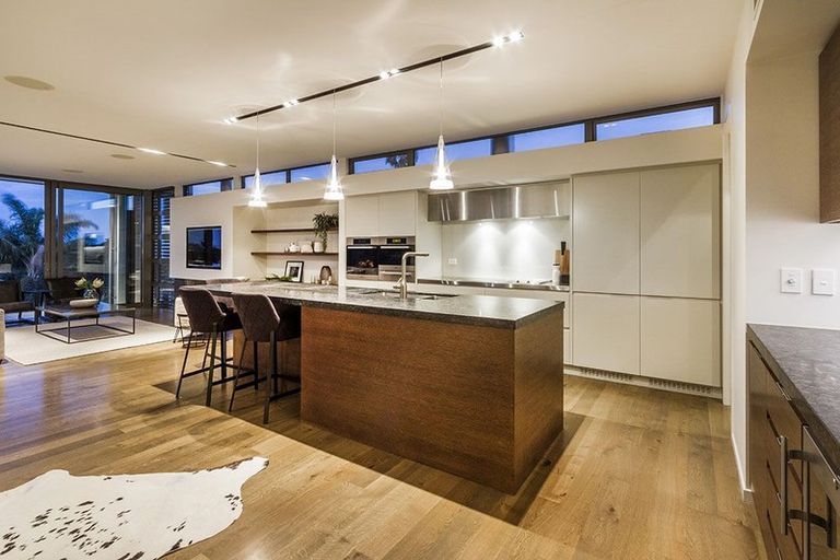 Photo of property in 19 Cameron Street, Takapuna, Auckland, 0622