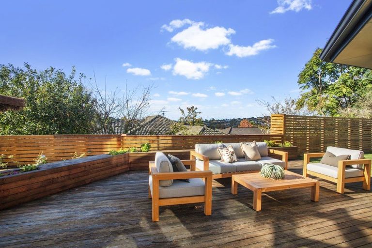 Photo of property in 41 Sapperton Drive, Henderson, Auckland, 0612