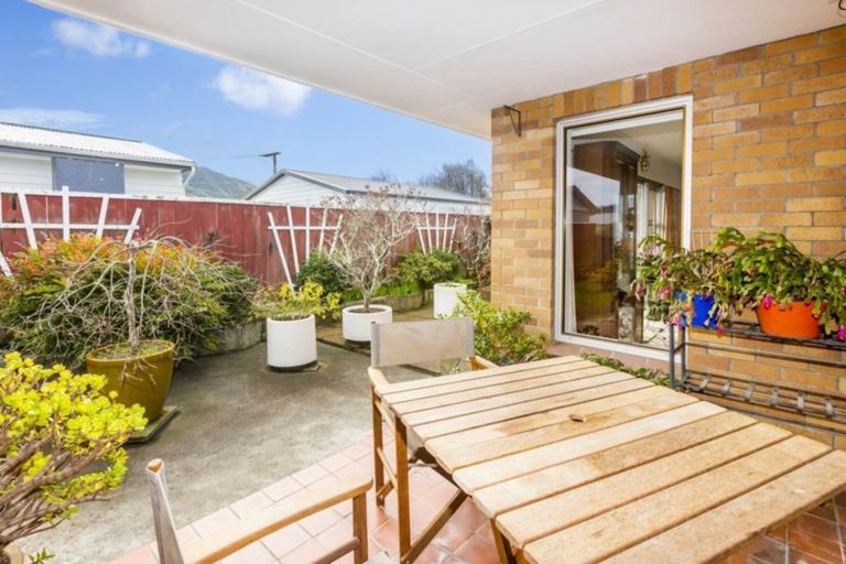 Photo of property in 41 Pine Avenue, Ebdentown, Upper Hutt, 5018