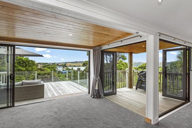 Photo of property in 8 Bay View Road, Raglan, 3225