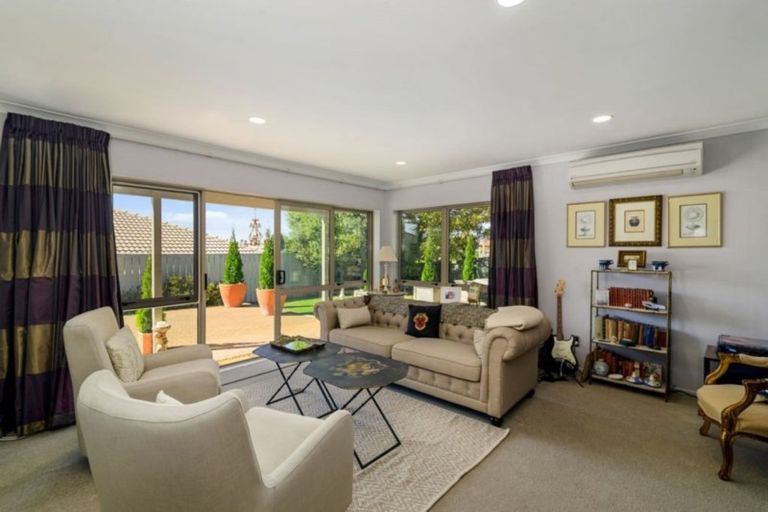 Photo of property in 3a Cobbe Place, Pomare, Rotorua, 3015