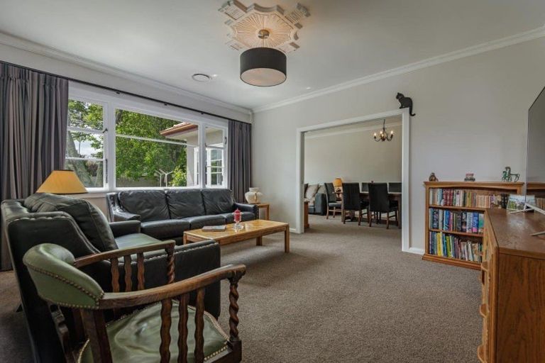 Photo of property in 8 Hughes Avenue, Hokowhitu, Palmerston North, 4410