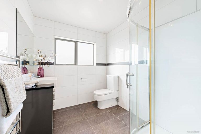 Photo of property in 3 Clady Drive, Flat Bush, Auckland, 2019