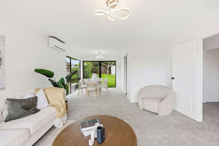 Photo of property in 178 Prince Regent Drive, Farm Cove, Auckland, 2012