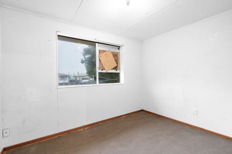 Photo of property in 12 Argyle Street, Kew, Invercargill, 9812