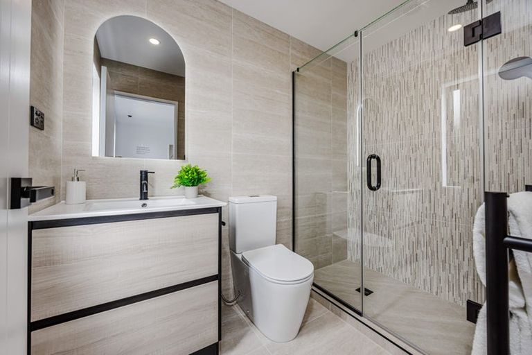 Photo of property in 6a Broadview Place, Howick, Auckland, 2014