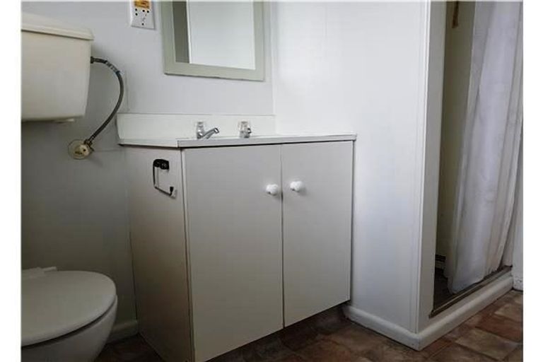 Photo of property in Capel Courts, 8/141a Clarence Street, Riccarton, Christchurch, 8011