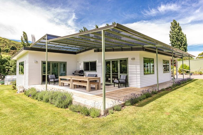 Photo of property in 1036 State Highway 4, Parikino, Wanganui, 4573
