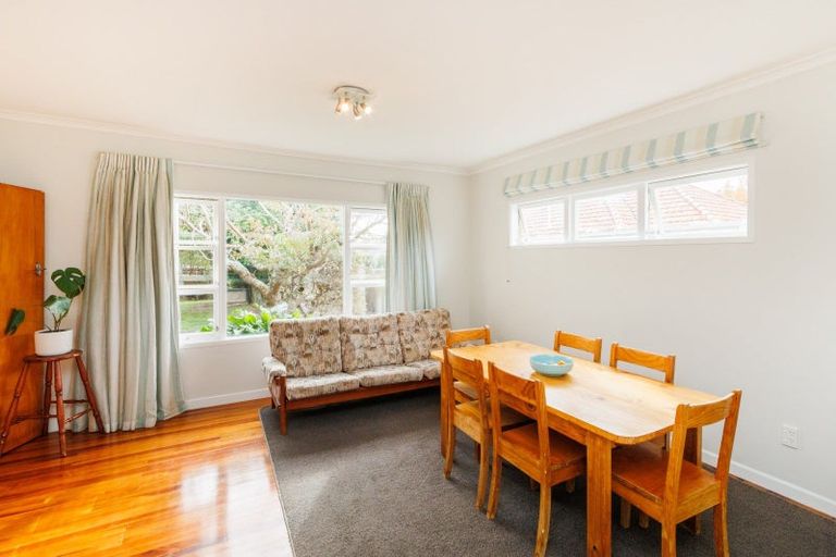 Photo of property in 17 Manawatu Street, Hokowhitu, Palmerston North, 4410