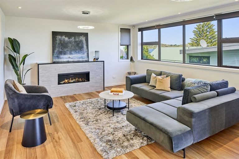 Photo of property in 38a Moana Road, Plimmerton, Porirua, 5026