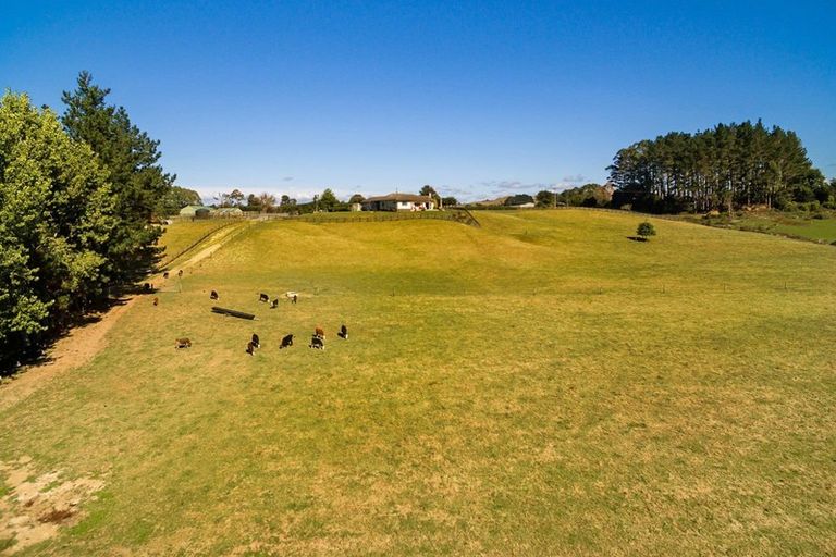 Photo of property in 102h Moumoukai Road, Hunua, 2583