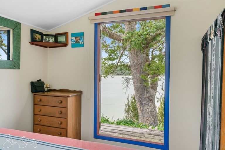 Photo of property in 429 Heatley Road, Whakapirau, Maungaturoto, 0583