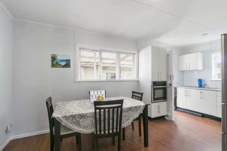 Photo of property in 33 Westminster Road, Wainuiomata, Lower Hutt, 5014