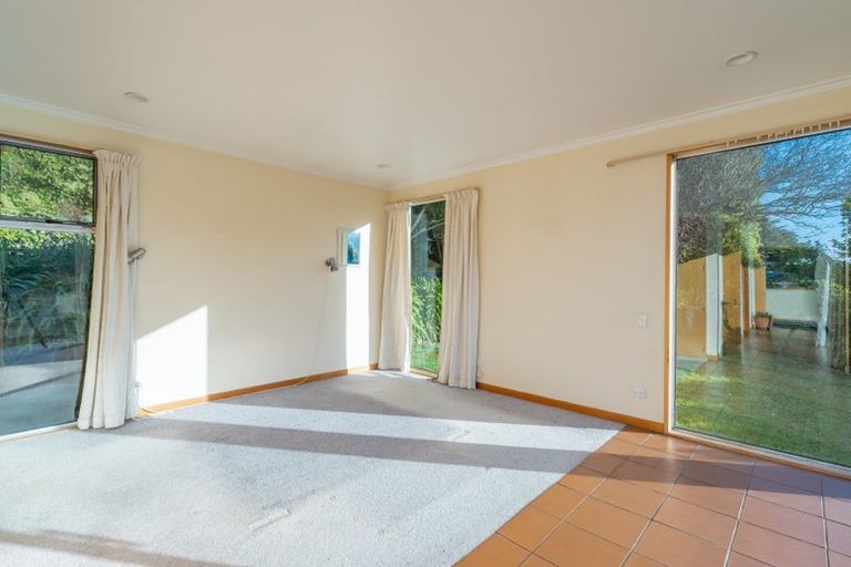 Photo of property in 10 Ivanhoe Road, The Cove, Dunedin, 9077