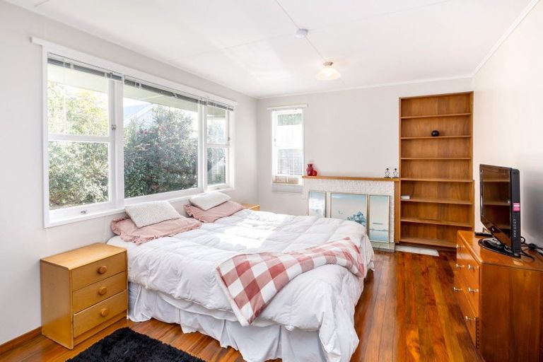 Photo of property in 2 Wood Street, Greytown, 5712