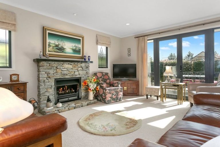 Photo of property in 1 Shaw Street, Leamington, Cambridge, 3432