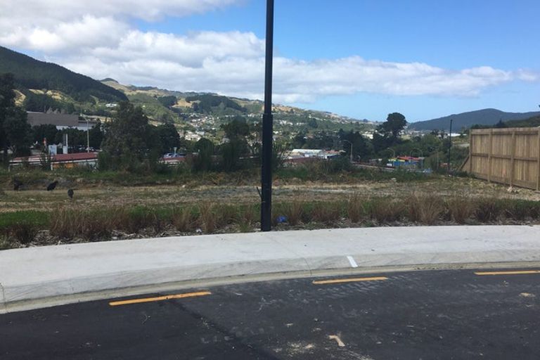 Photo of property in 7 Taraiti Crescent, Kenepuru, Porirua, 5022