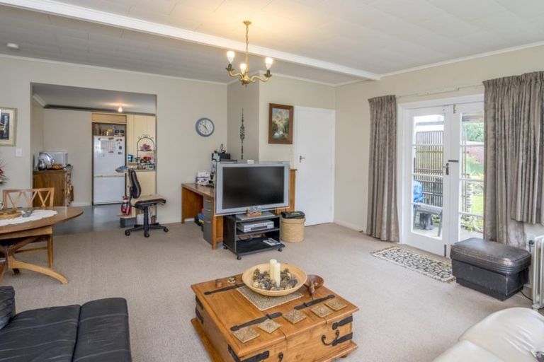 Photo of property in 260 Rangiuru Road, Otaki, 5512